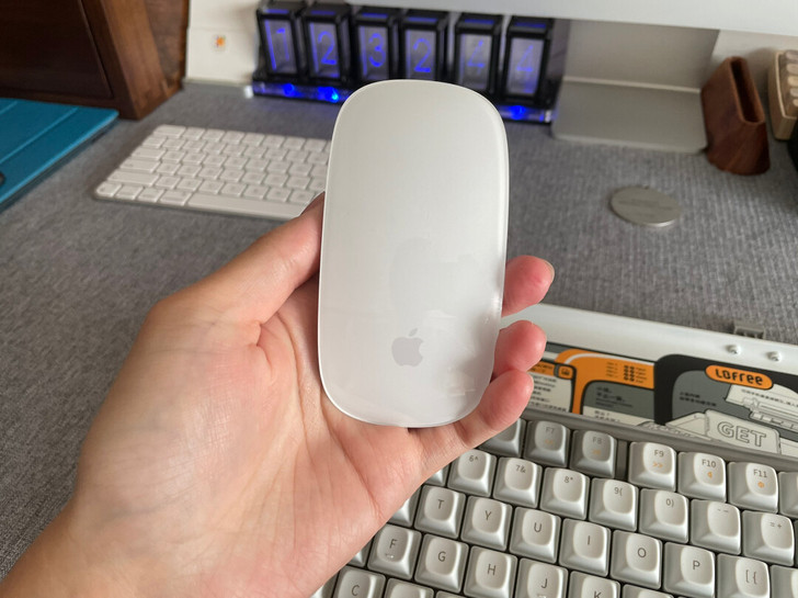 新款iMac键盘鼠标