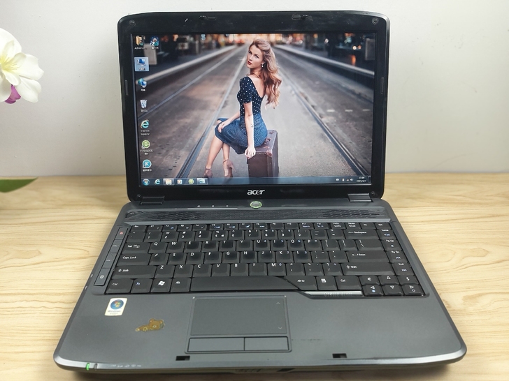 宏基4730z笔记本电脑学生办公商务手提二...