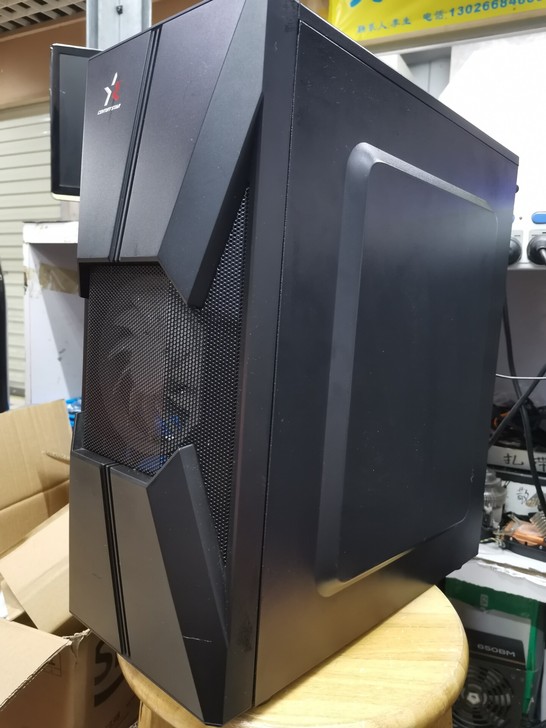 空机箱，8成新，侧透款，支持USB3.0，...