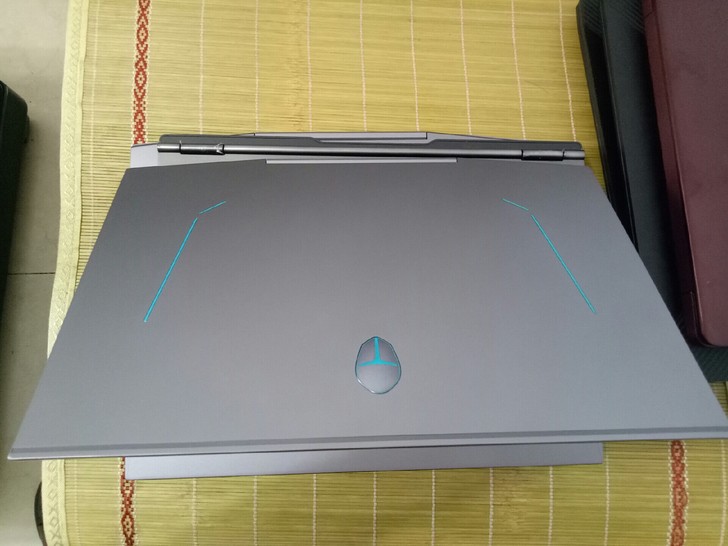 雷神911PRO，钛空版，游戏机超薄。98...