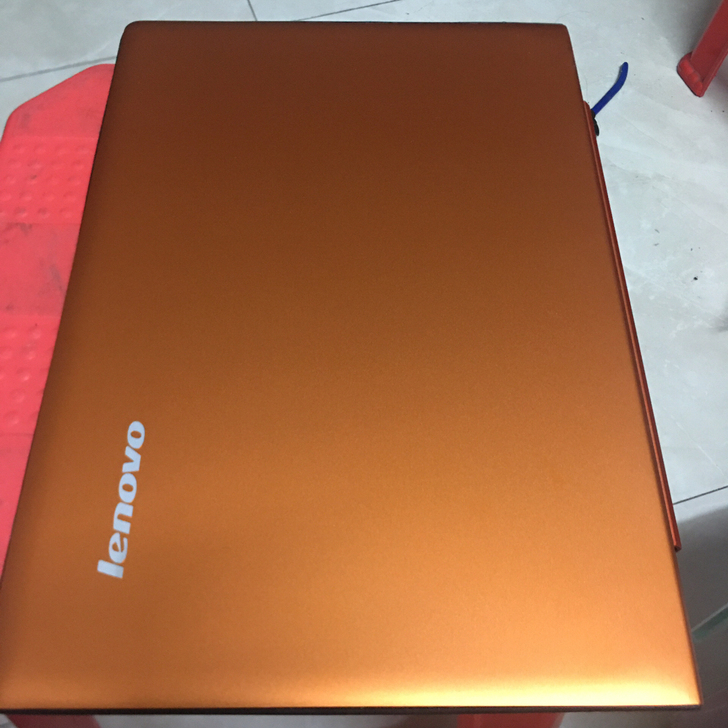 联想小新 I2000