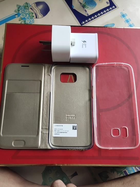 三星s7直屏手机手机壳和快充。手机壳很新，...