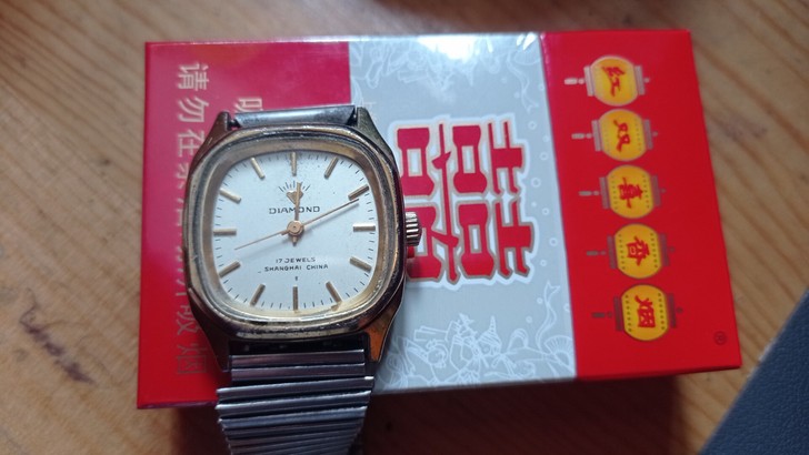 老上海标配 钻石方表男表 走时准确 质量邦...