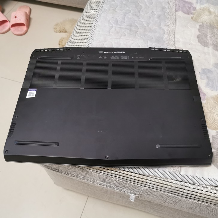 外星人m15，九成新，买来价格1w6，去年...