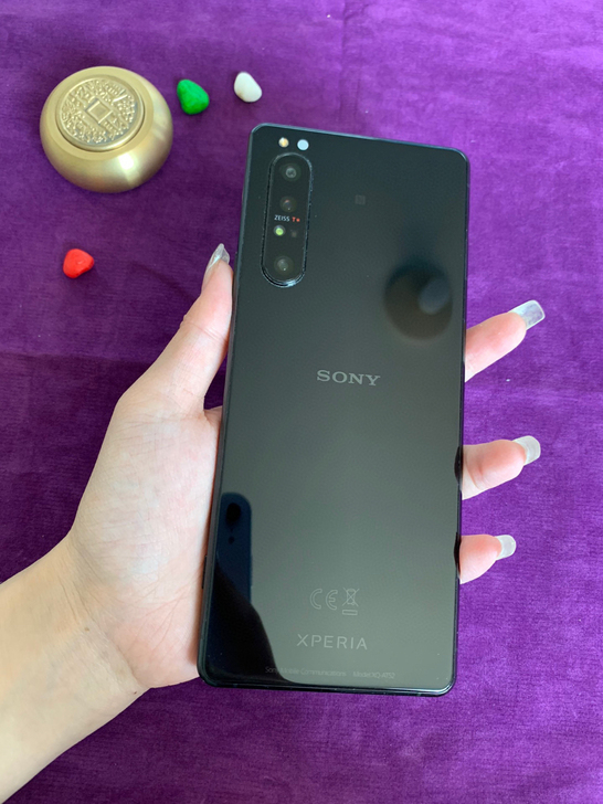 索尼xperia1ii 黑色 8+256G...