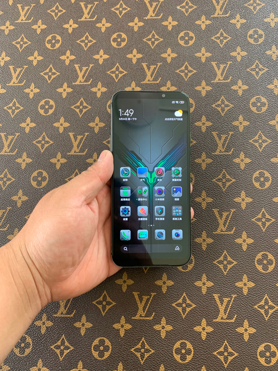 黑鲨2pro全网通  内存8+128  功...