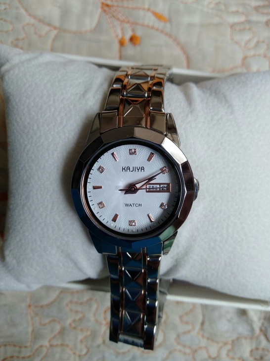 全自动机械女表是准备送店里VIP贵宾的礼品...