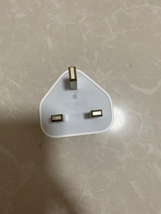 港版正版 苹果充电头 全新未用 离山东近的...