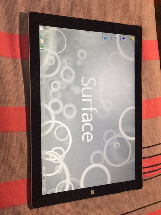 微软Surfqce笔记本电脑一台ⅰ54十1...