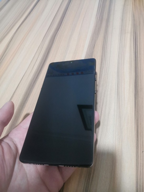 锤子科技坚果R1,炭黑色的,8+128g的...