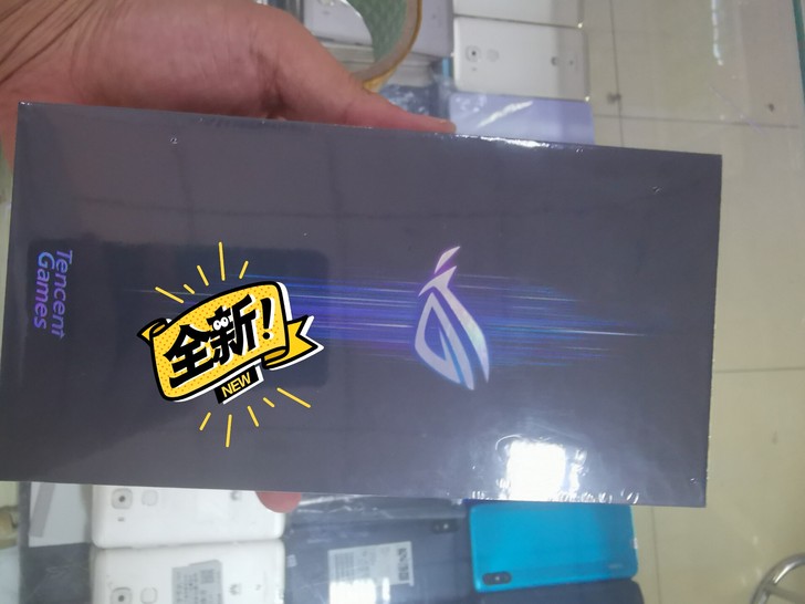 ROG游戏手机3   12+128G