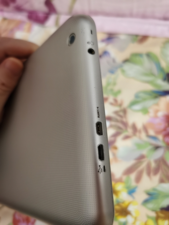 32g的！ 东芝WT8-A 2+32G W...