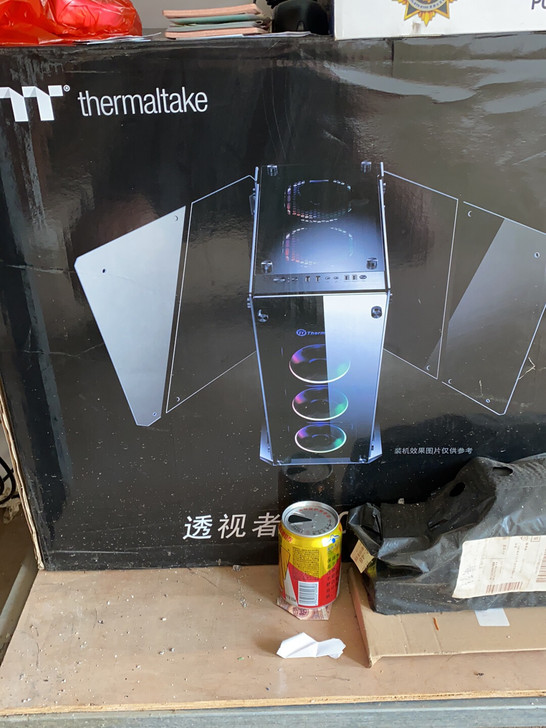 TT 透视者 T10四面玻璃机箱挺重的