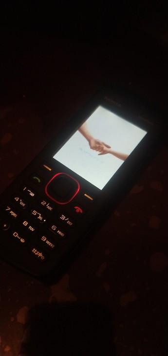 诺基亚5220音乐手机，无维修。个人一手机...