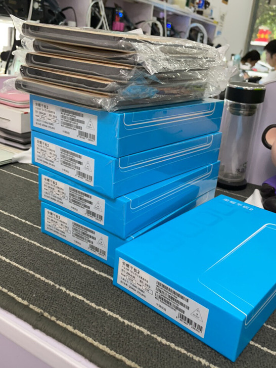 荣耀平板2 配置:3+32G 全新库存...