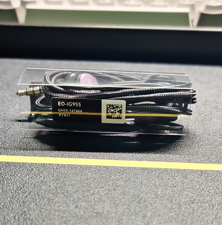 三星AKG纯原 入耳式耳塞式耳机