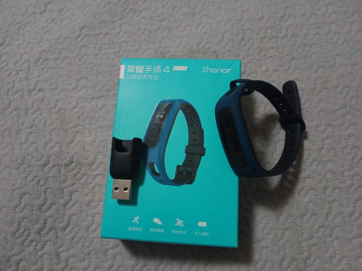 荣耀手环4running 版,带过几次,便...