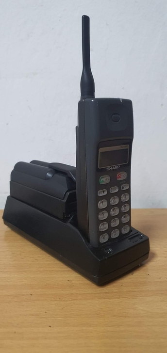 夏普TQ-G400手机关联爱立信337 3...