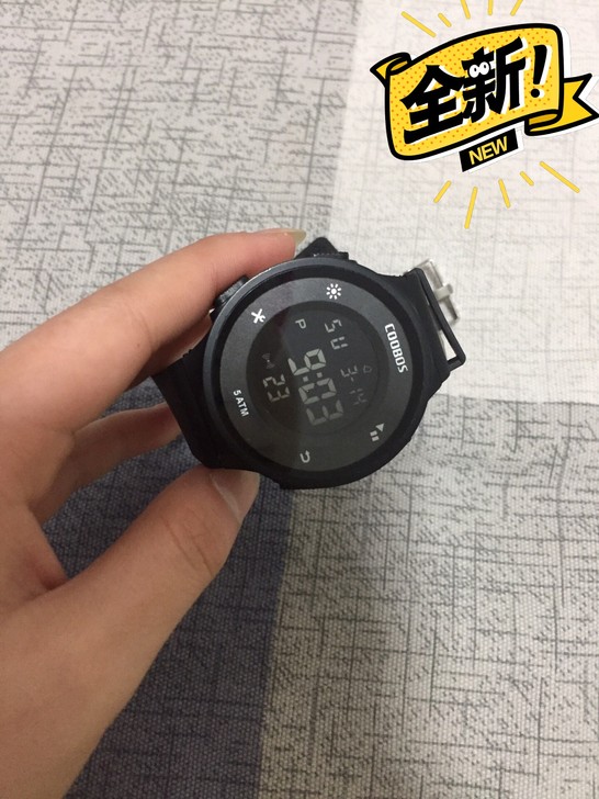 【全新清仓处理】电子防水夜光运动手表 功能...