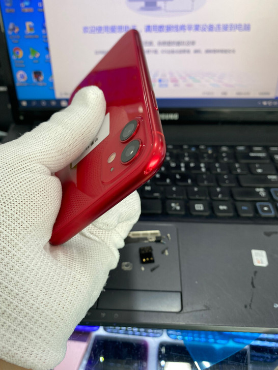 苹果11国行128G 红色限量版 外观9新...