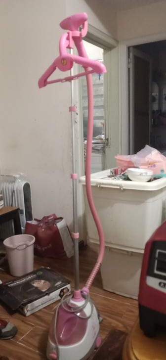 挂烫机，八成新，手慢无。