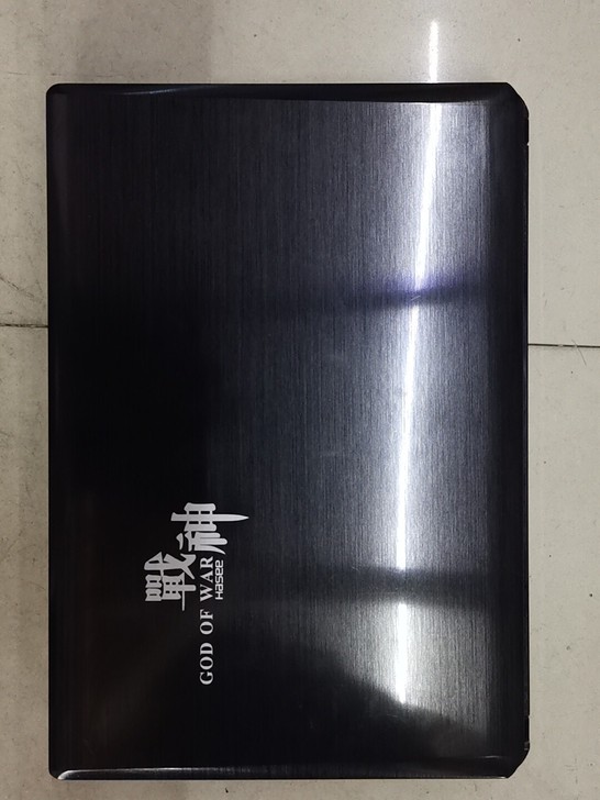 神舟战神笔记本。游戏本。9成新，轻微使用痕...