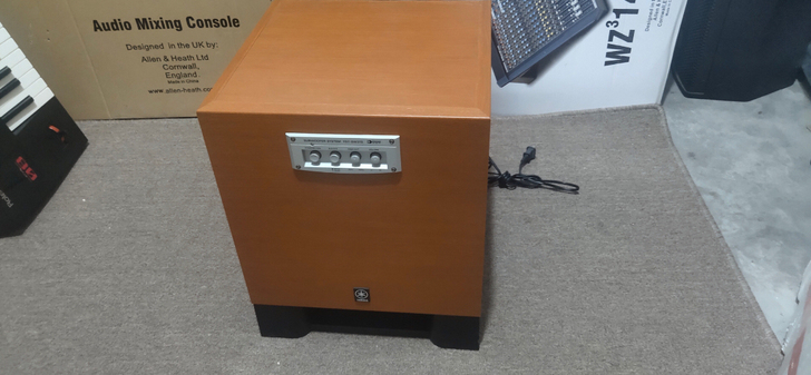 yamaha雅马哈sw315低音炮