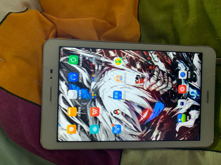 华为平板几年前的机子可开机外屏坏了由于之前...