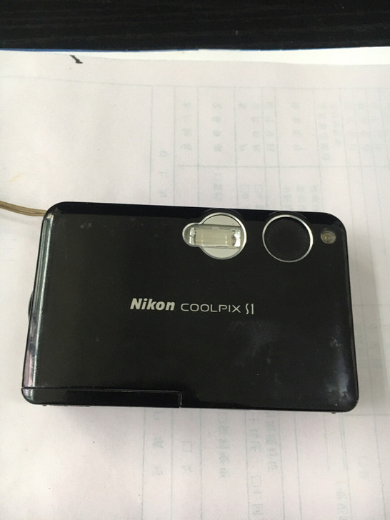 尼康S1 数码相机 便携小巧，外观参考图片...