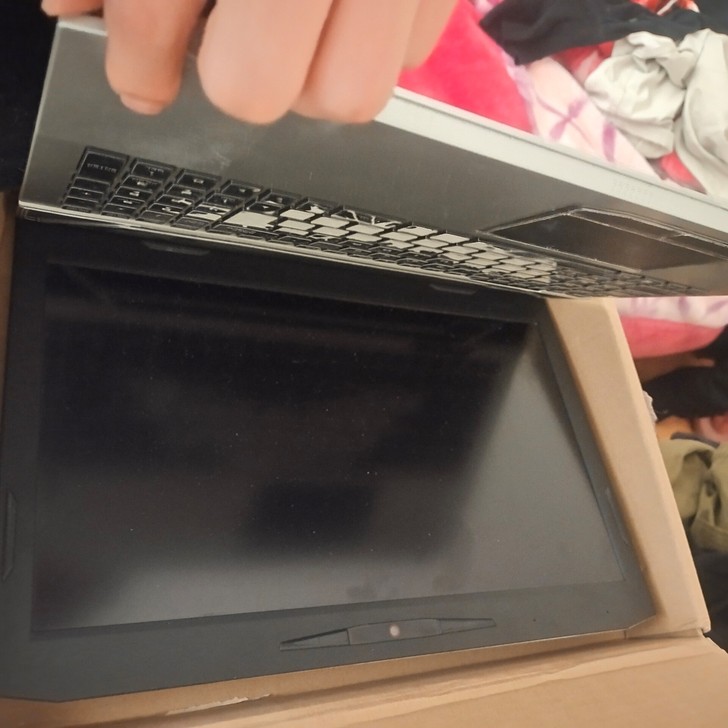 18年买的，锋麦s笔记本，500t，自己加...