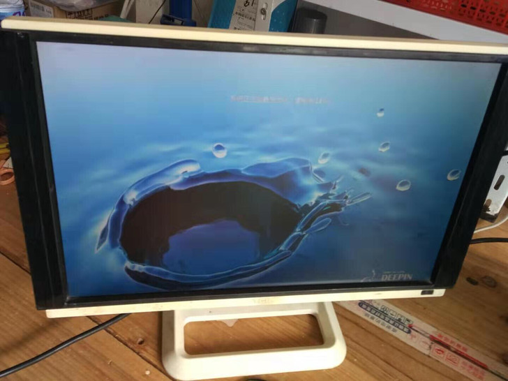 TCL液晶显示器 18.9寸 电脑显示屏