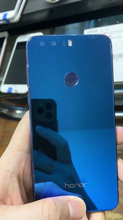 荣耀8 4+64 标准版！现货销售还有10...