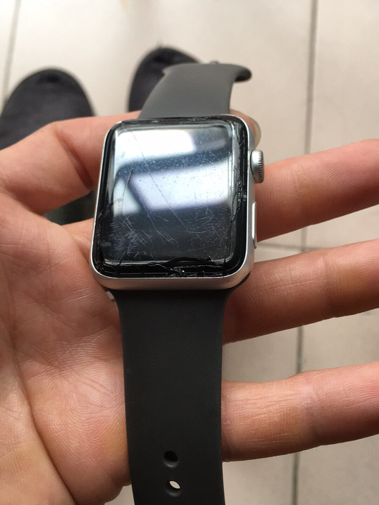 苹果手表，爆屏，便宜出，id不知道