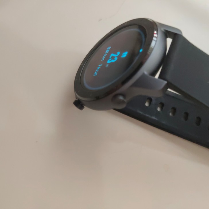 华米gtr42mm正品原装国内版黑色，功能...