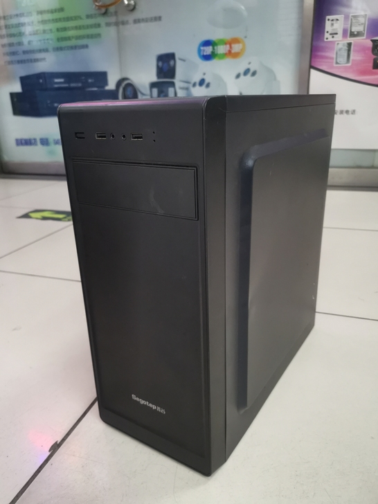 鑫谷机箱一个 线束齐全可上大板大显卡 只卖...