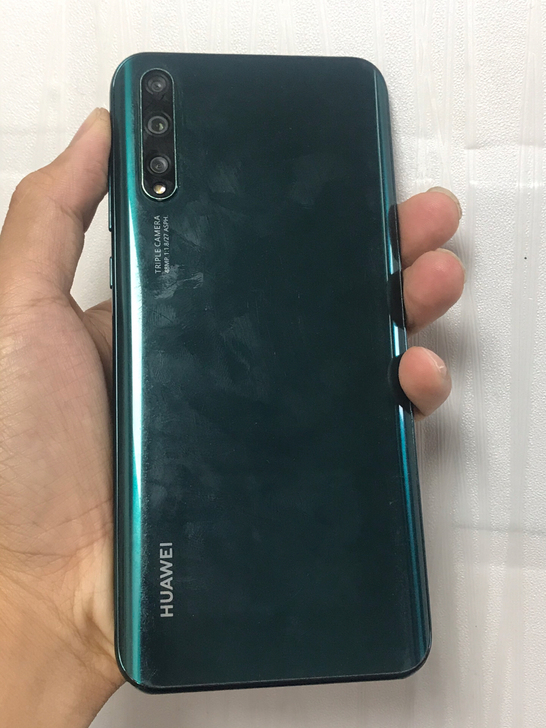 华为畅享10s   屏幕坏了看不到任何东西...