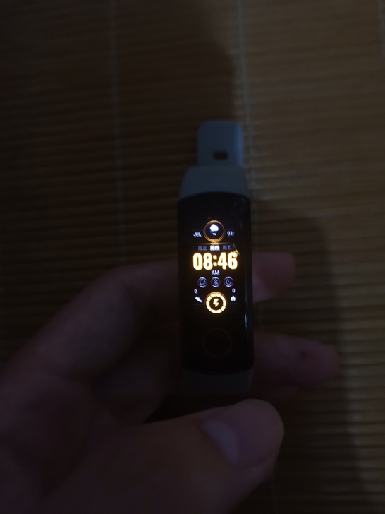 荣耀手环5 NFC版 内含开卡费用28的岭...