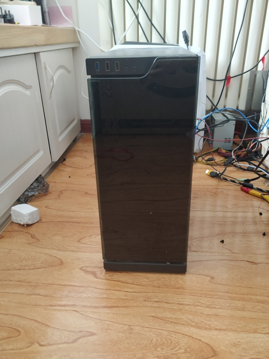 爱国者侧透机箱 拆机机箱,带三个风扇,不包...