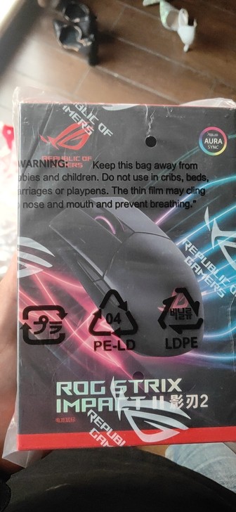 rog玩家国度没开封是买笔记本带的，本人有...