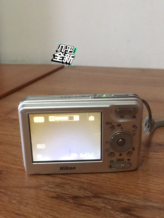 闲置Nikon coolplx s3照相机...