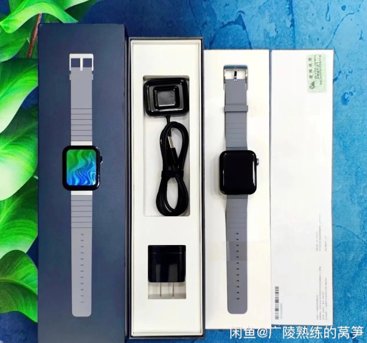 出售银色小米智能手表。