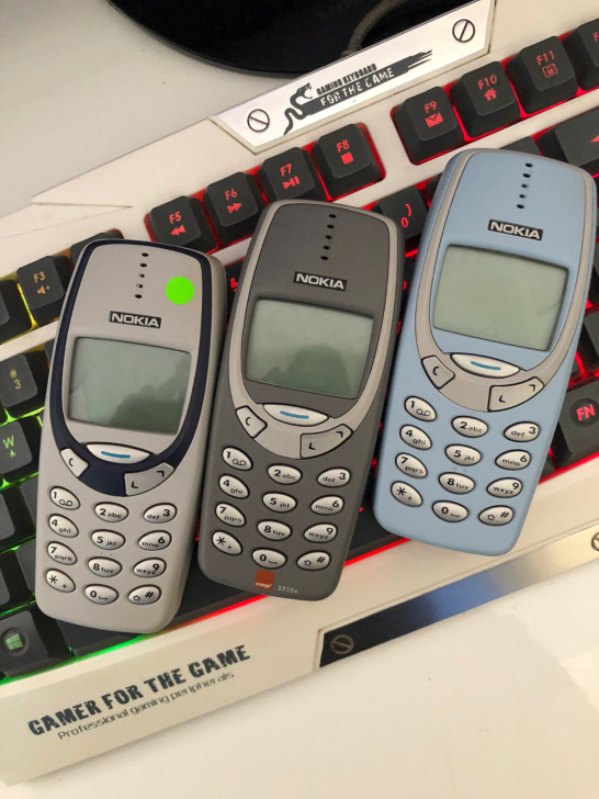 诺基亚3310，都刷好中文，成色非常好，图...