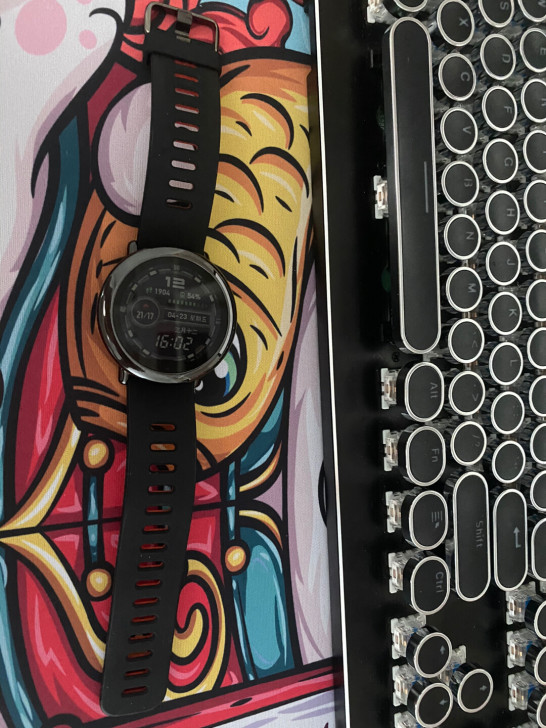 华米运动智能手表，九成新。入手渠道 京东购...