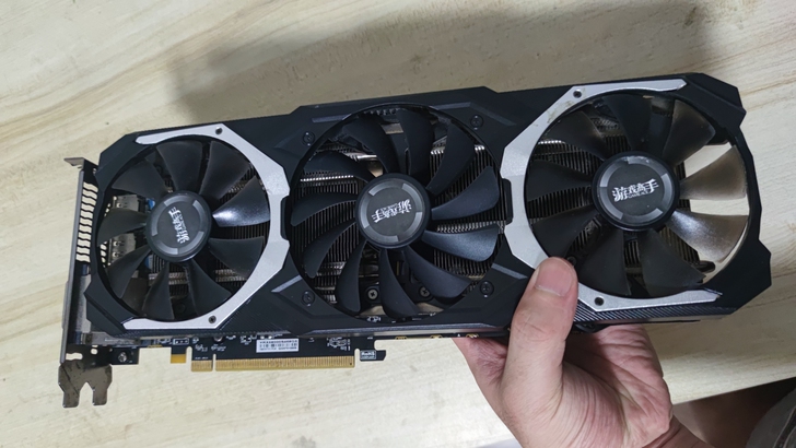 自家电脑拆机，出显卡。AMD RX 580...