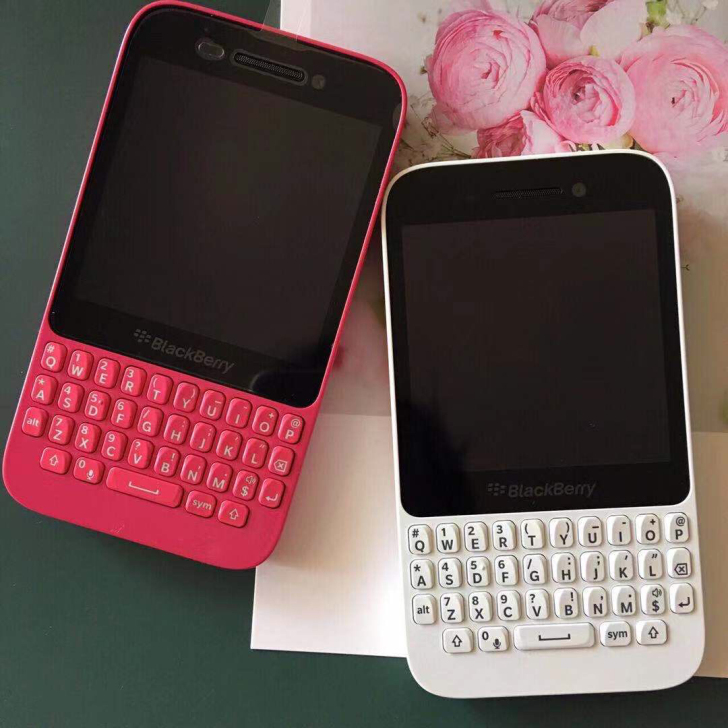 黑莓Q5触摸加全键盘学生戒网手机