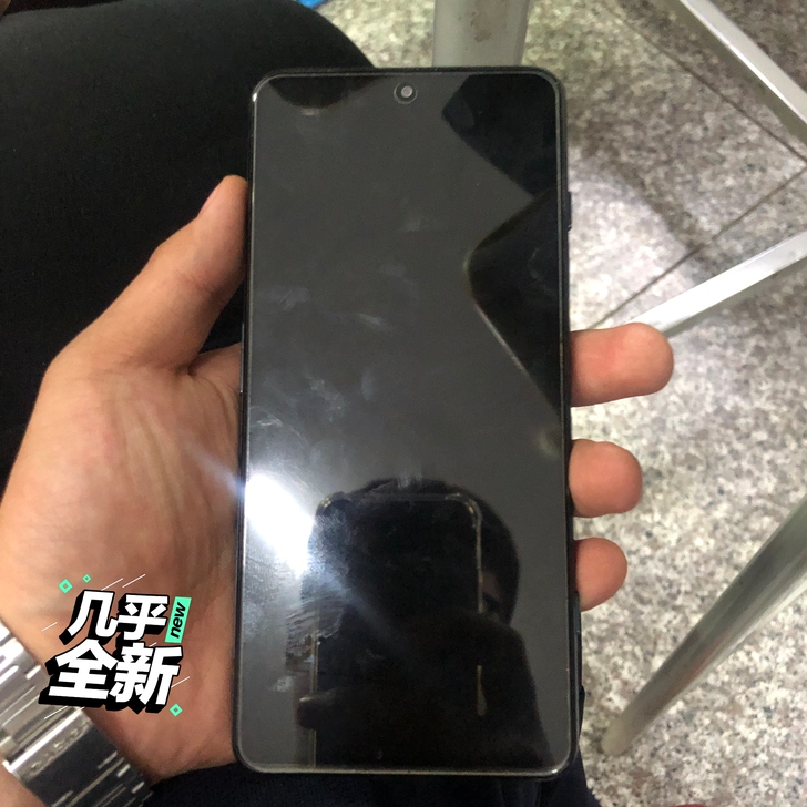 黑鲨4PRO，8加256。