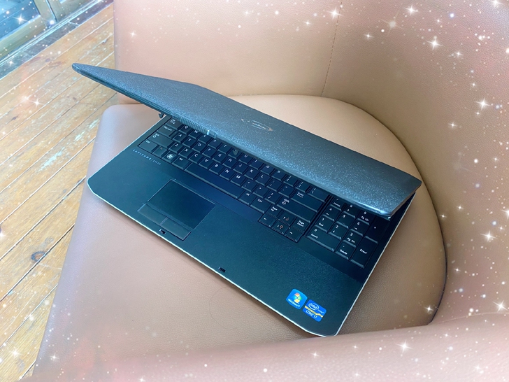 低价 自用 戴尔笔记本电脑 i7 四个 戴...