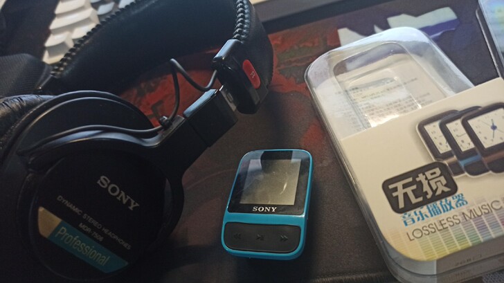 假索尼MP3，音质略高于手机，今年三四月高...