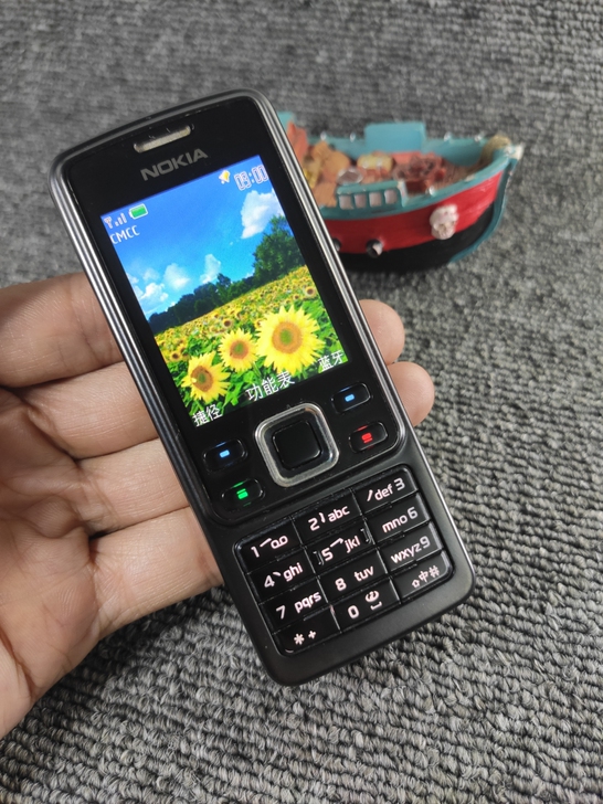 诺基亚6300原装机 品相佳 收藏机 戒网...