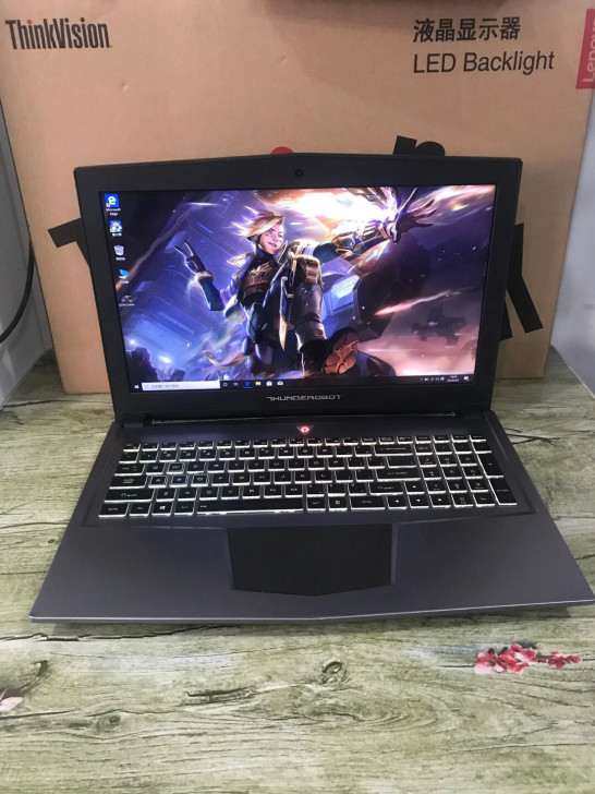 雷神911 Dino高配游戏本性能本